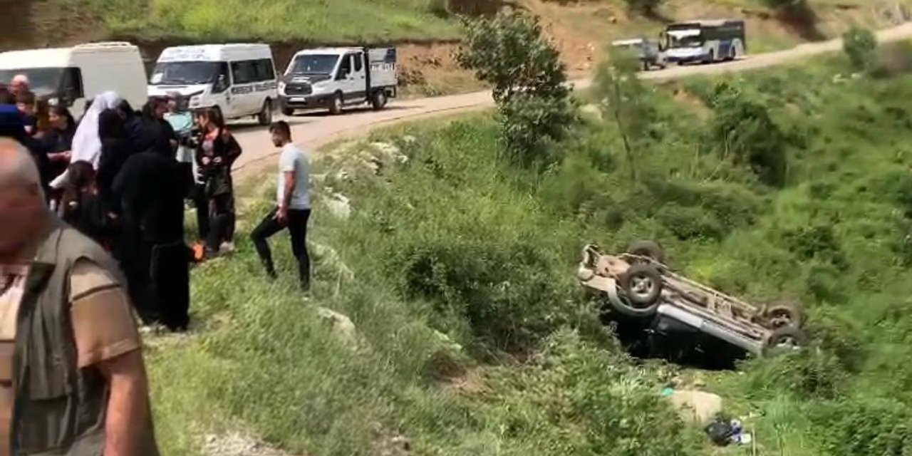Derecik’te trafik kazası: 5 yaralı