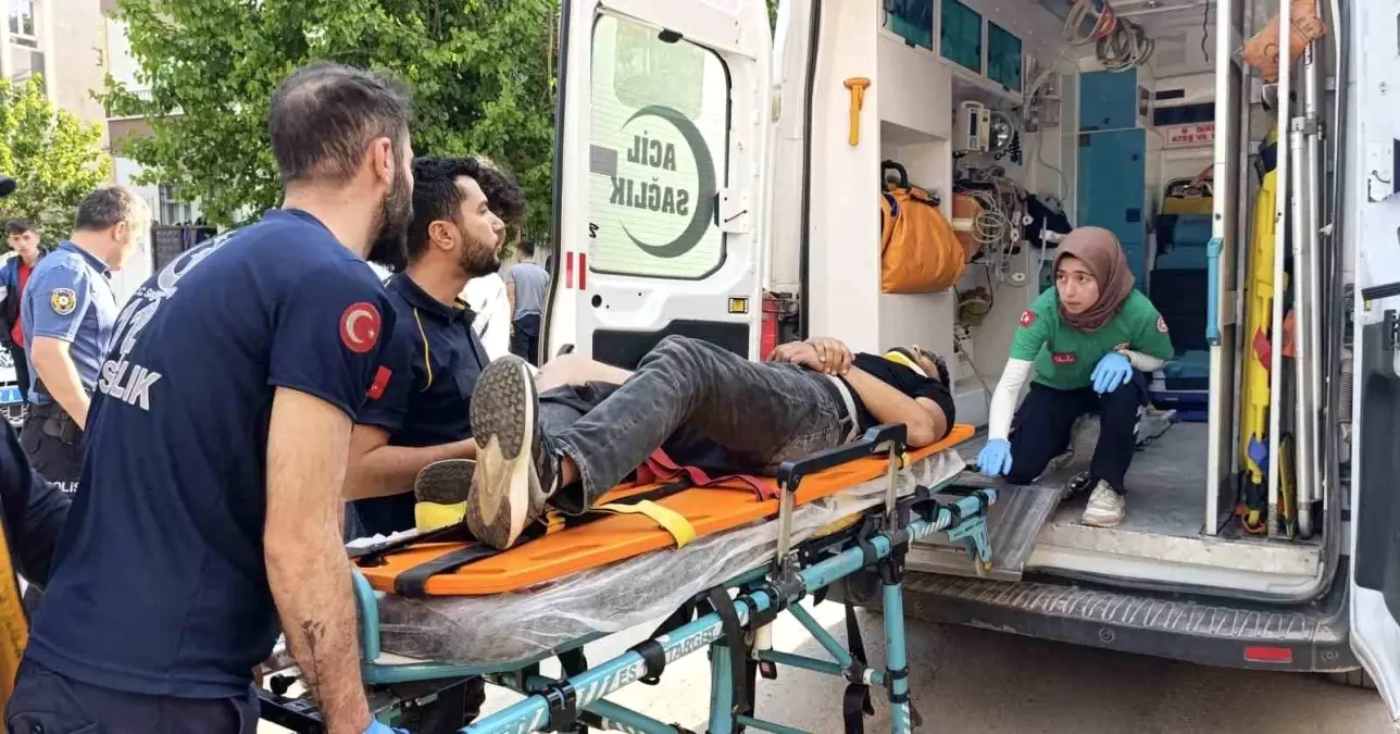 Adıyaman'da Kaza Sonucu 2 Kişi Yaralandı