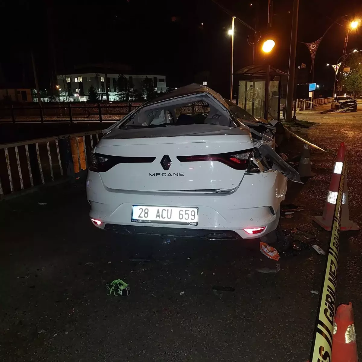 Doğankent'te Kaza: 2 Kişi Hayatını Kaybetti, 3 Kişi Yaralandı