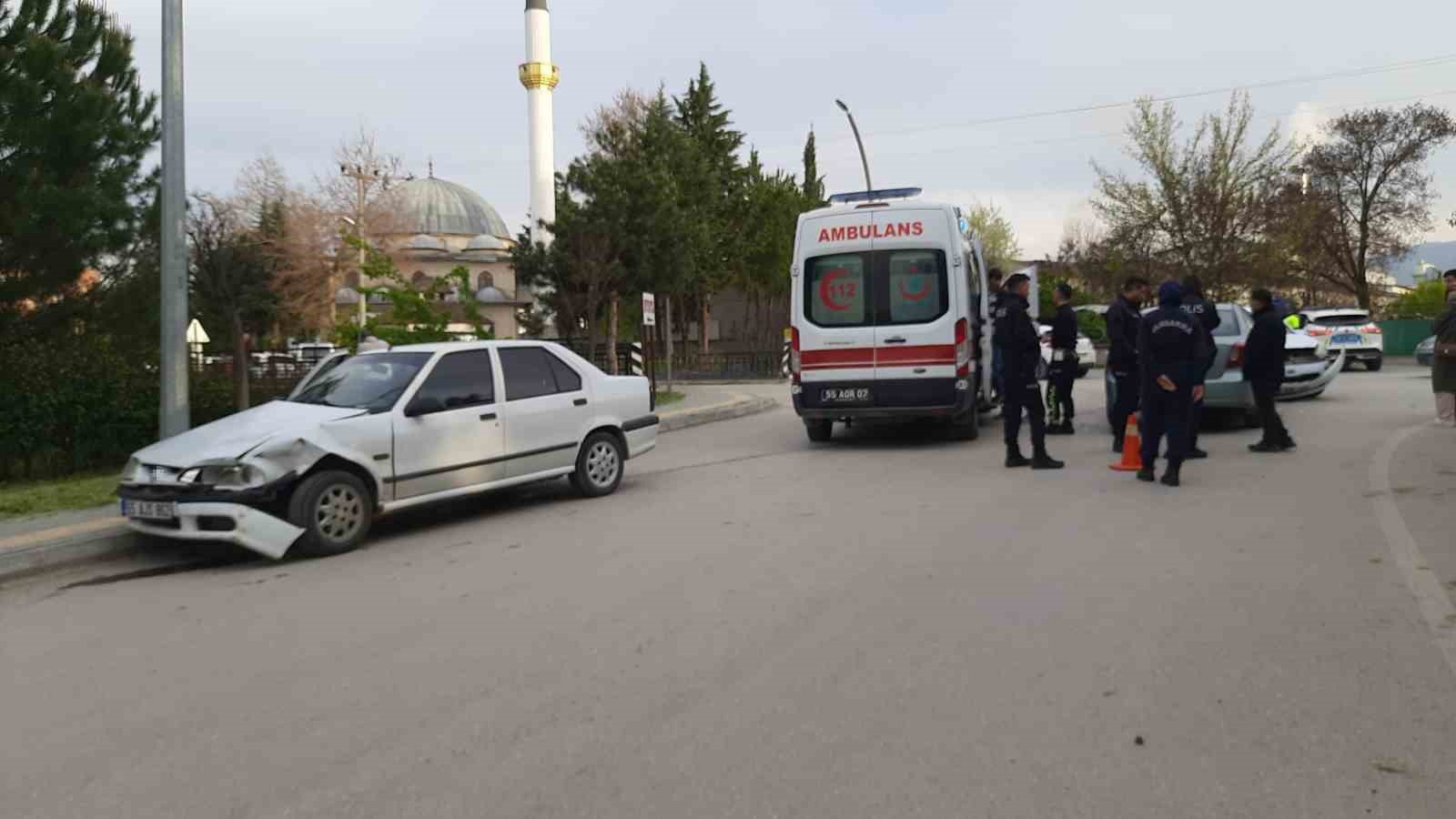 Samsun'da trafik kazasında 4 kişi yaralandı.