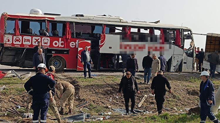 Van'da otobüs kazası: 28 yaralı var.