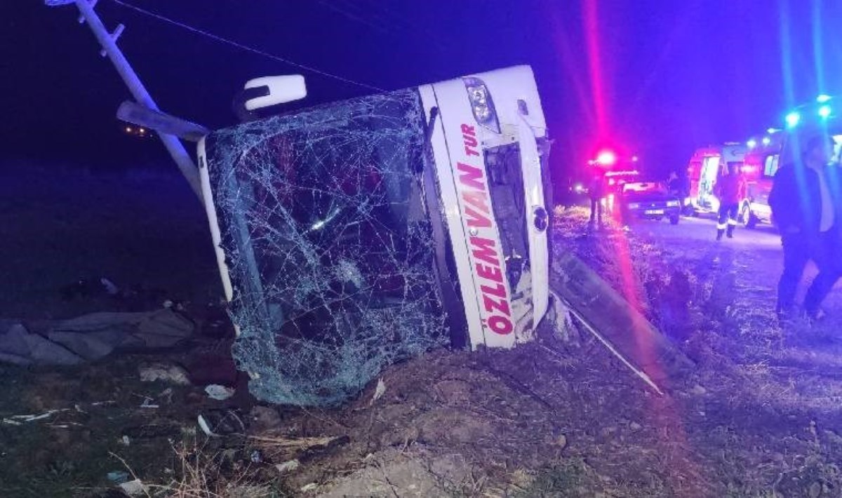 Van'da trajik kaza: Otobüs devrildi, çok sayıda yaralı var!
