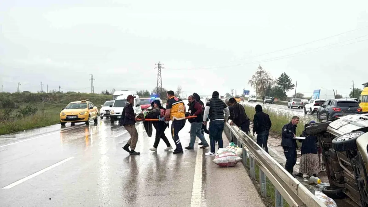 Erbaa'da Trafik Kazasında 5 Kişi Yaralandı.