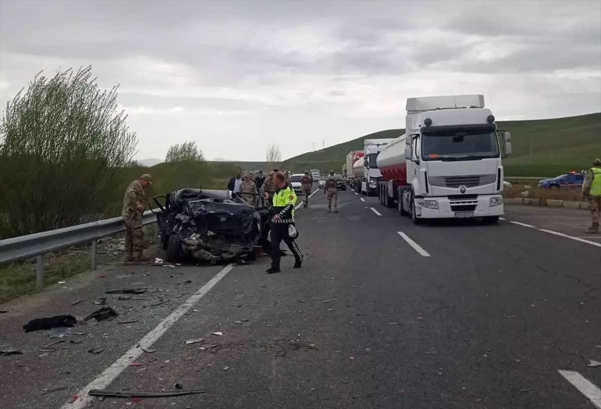 Ağrı'da Kaza Sonucu Kayıplar ve Yaralılar Var