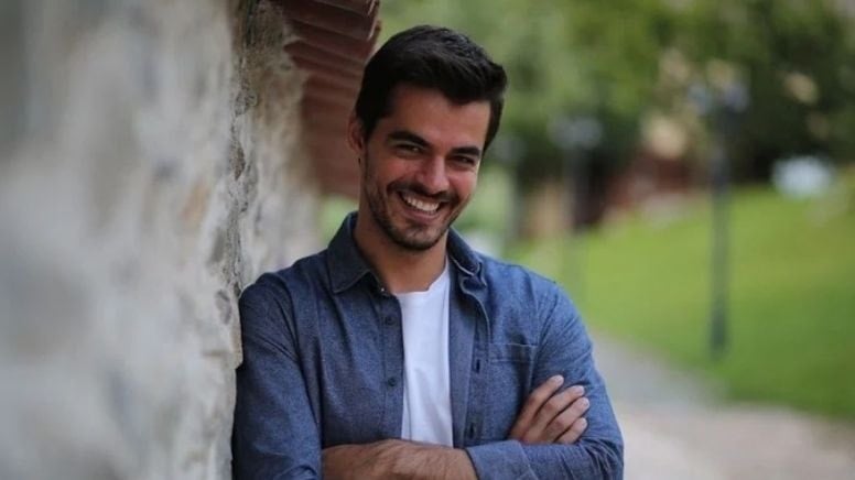 Ünlü aktör Berk Atan'ın kaza sonrası ilk görüntüsü paylaşıldı.