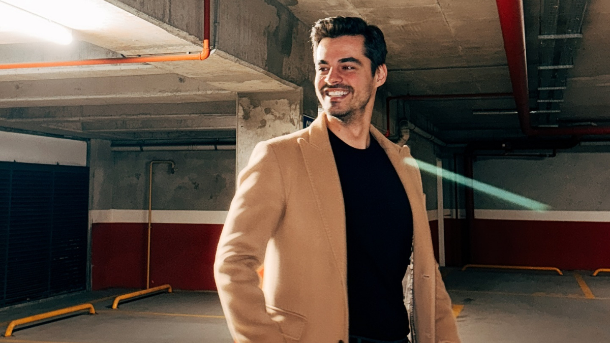 Berk Atan'ın trafik kazası geçirdikten günler sonra yayınladığı ilk fotoğraf geldi.