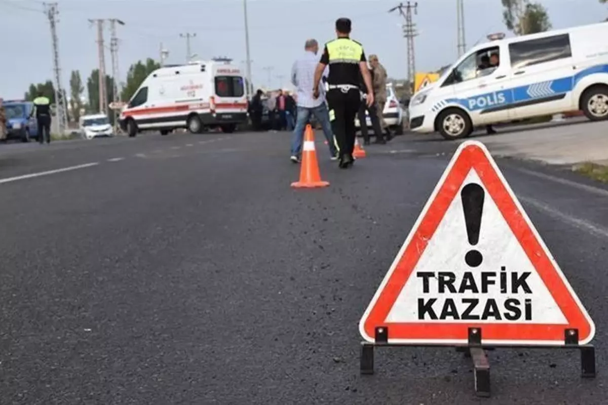 Hakkari'de trafik kazası: 1 kişi yaralandı.