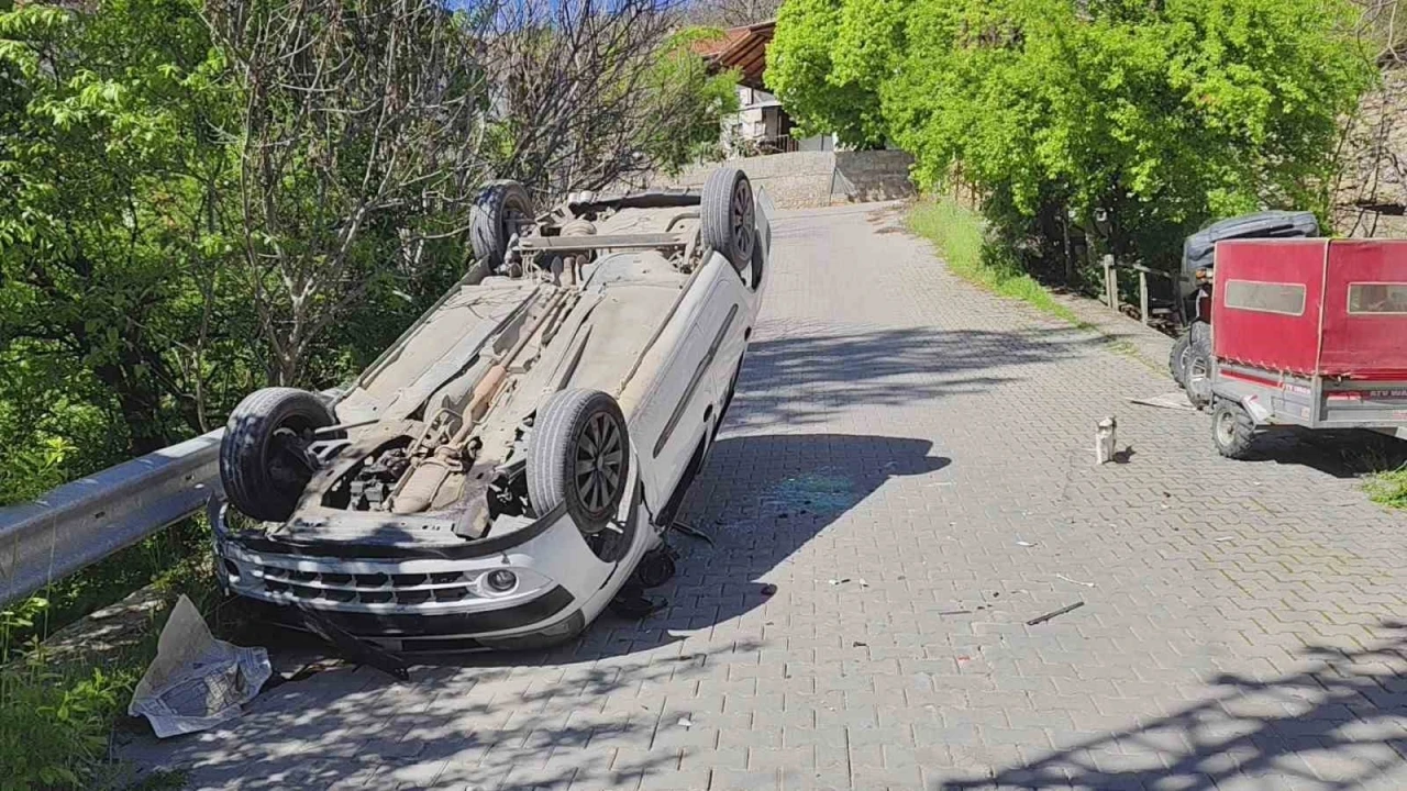 Trafik Kazası: Araç Devrildi