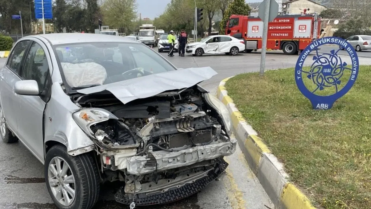 Aydın'da Nisan'da beş kişinin hayatını kaybettiği trafik kazası oldu.