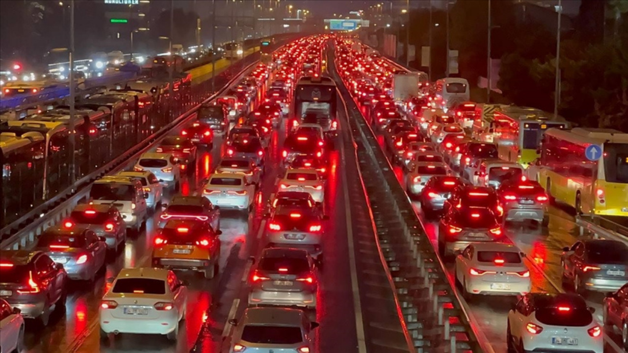 TÜİK, 2024 raporunu yayınladı: Her gün ortalama 17 kişi trafik kazalarında öldü.
