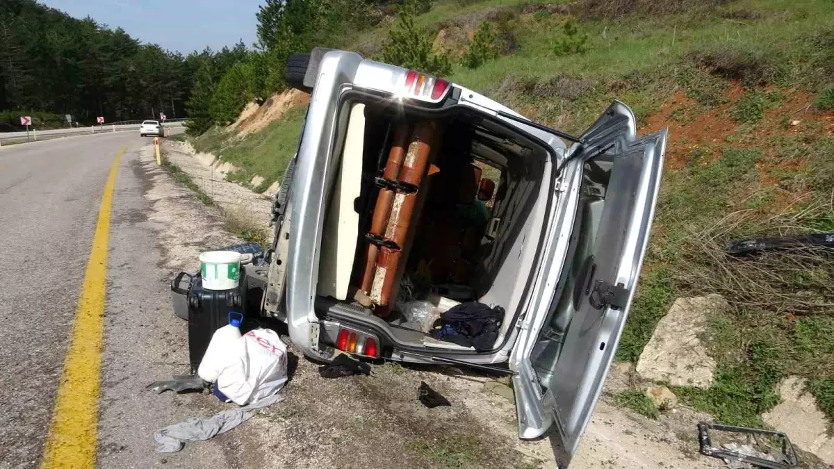 4 kişi Kastamonu'da trafik kazasında yaralandı.