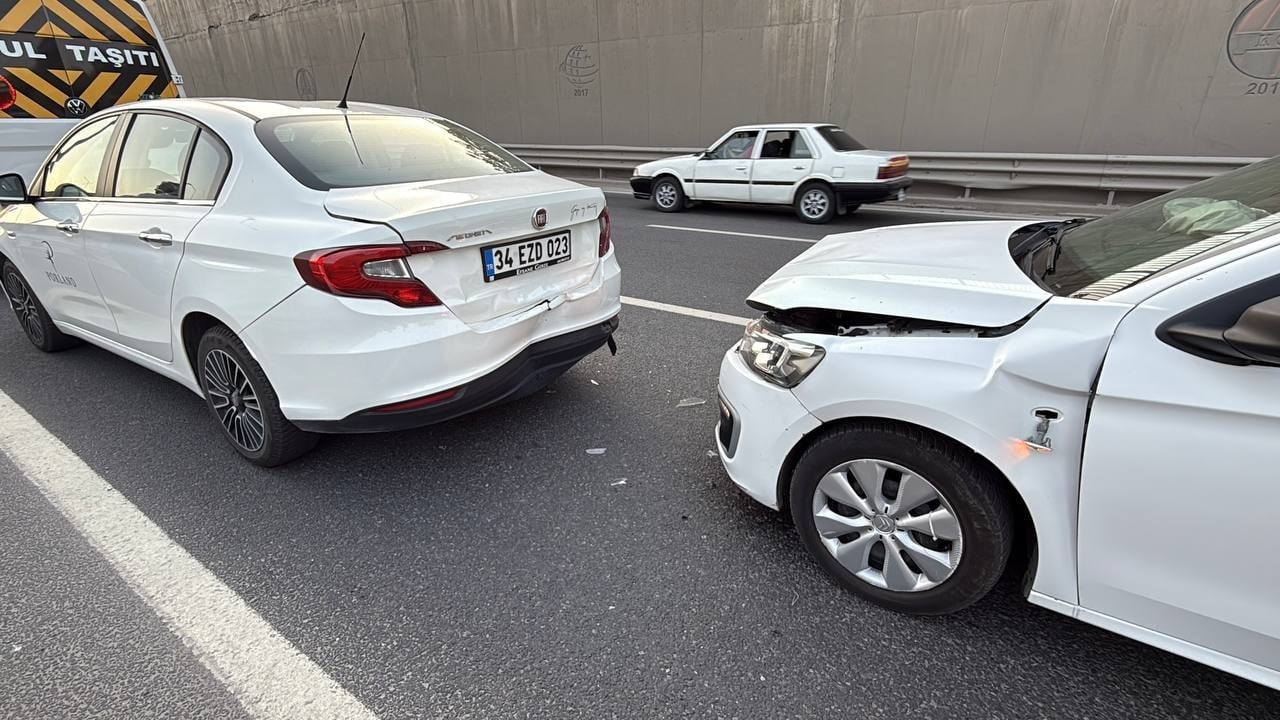 Kocaeli'de ardışık kazada 3 kişi yaralandı.