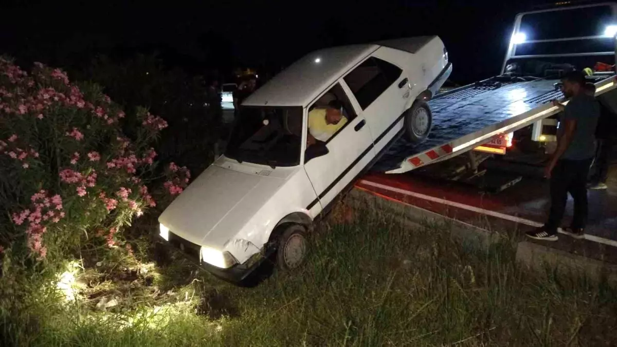 Antalya'da trafik kazası meydana geldi, şans eseri yaralanan olmamış.