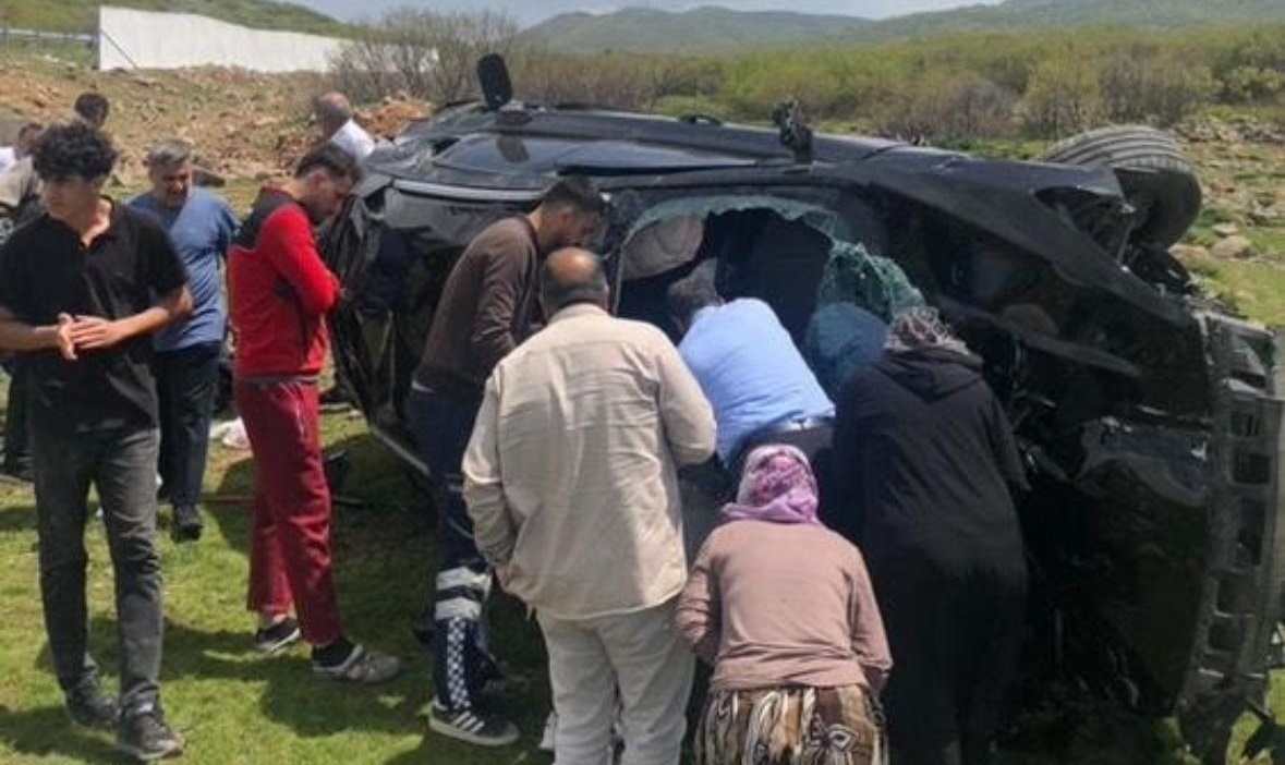 Bingöl-Elazığ yolu trafik kazası_iffet geçirdi.