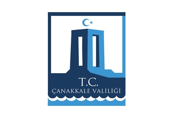 Ezine'de trafik kazasında 5 kişi yaşamını yitirdi, 11 kişi de yaralandı.