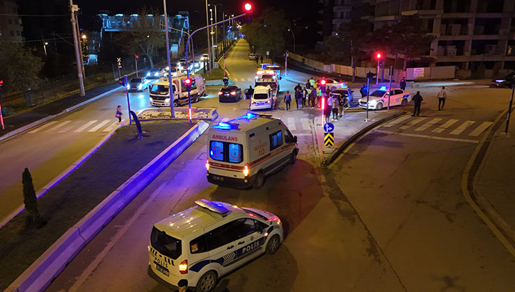 Kırıkkale'de ardışık kaza: 2 kişi yaralandı