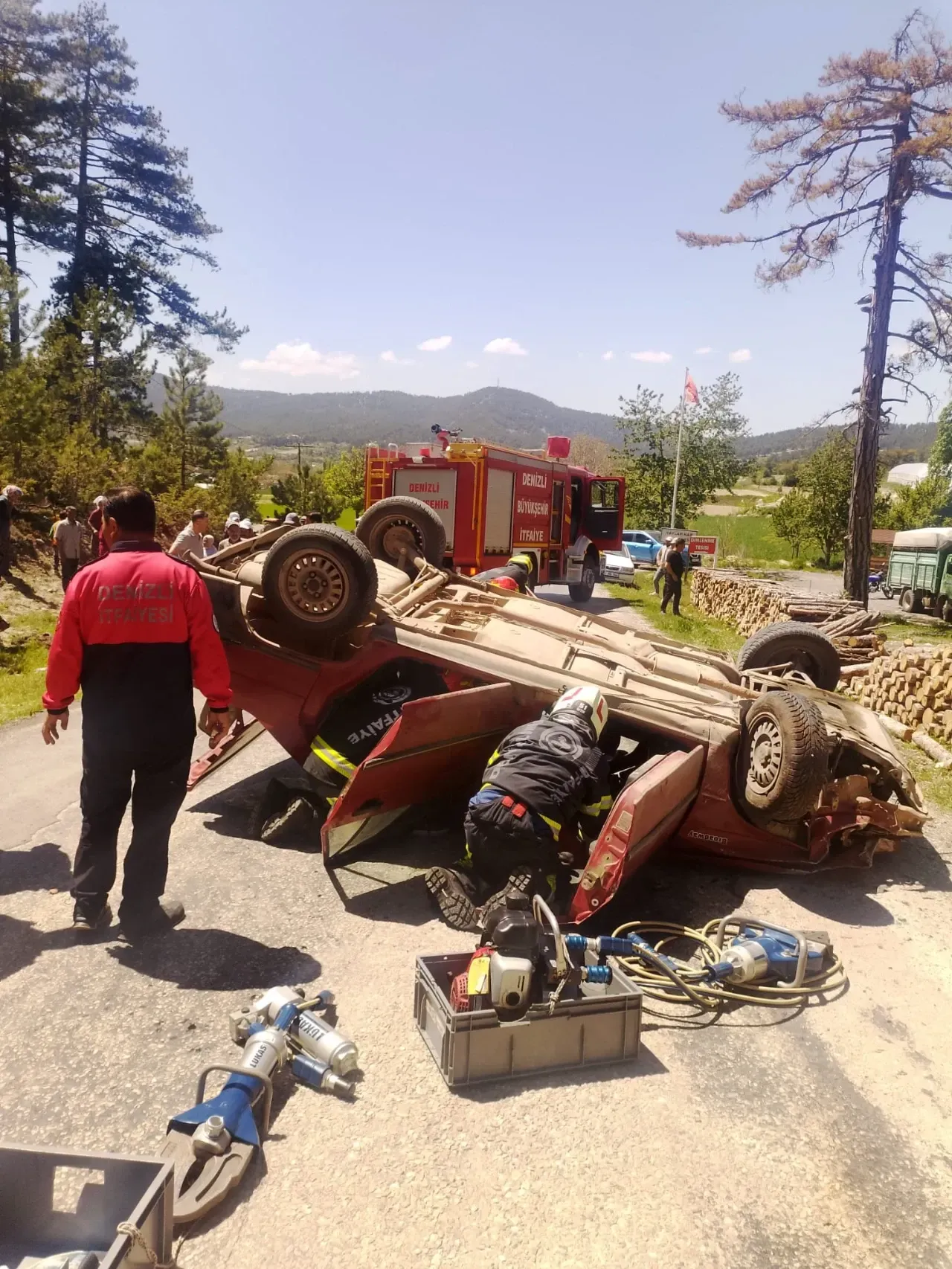 Denizli'de trafik kazasında 1 kişi yaralandı.