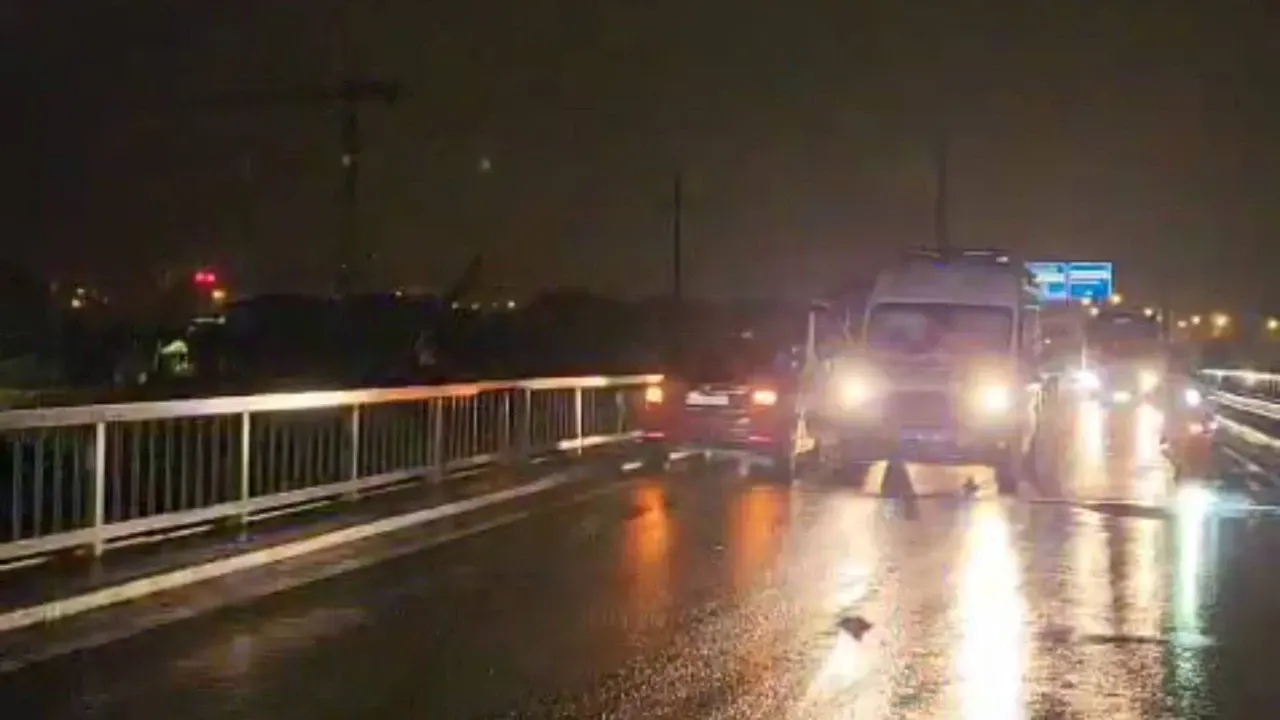 Motosiklet Kazası Melet Köprüsü'nde: Sürücü Yaralı