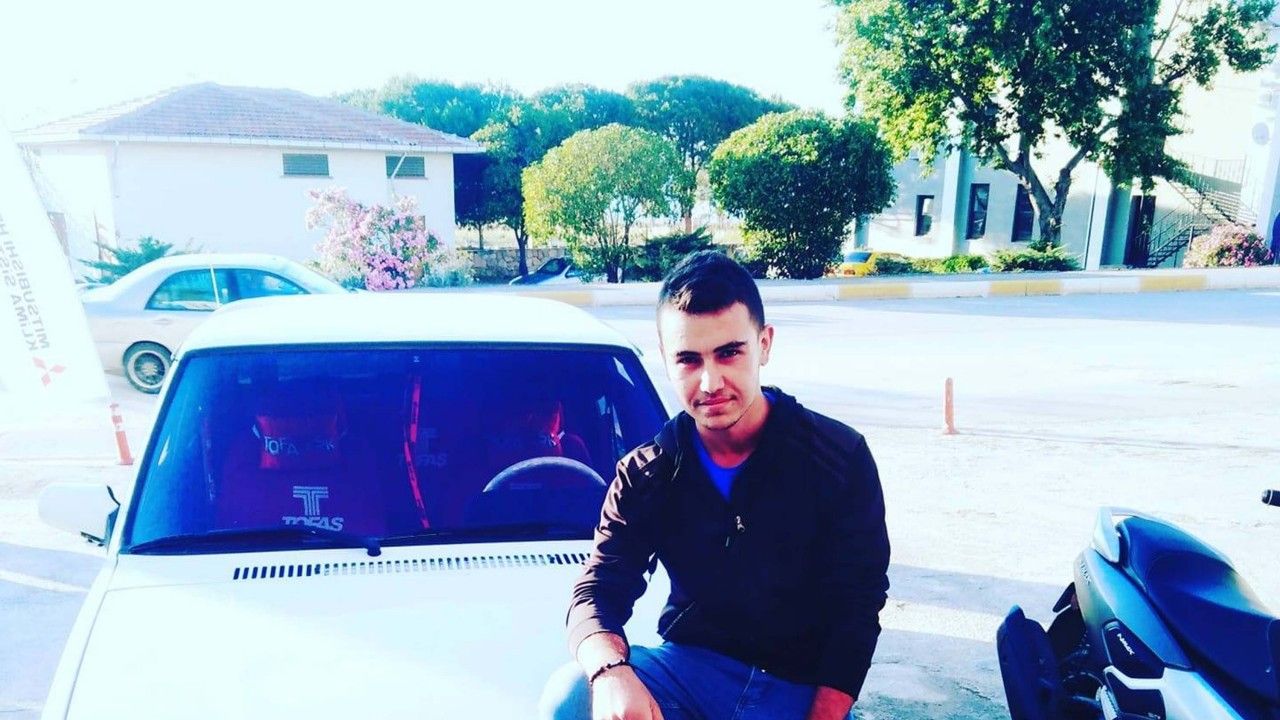 Çanakkale'de feci kaza: 8 ölü, 21 yaralı