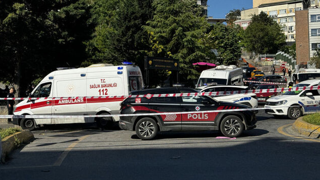 Feci trafik kazası: Ölü ve yaralılar var!