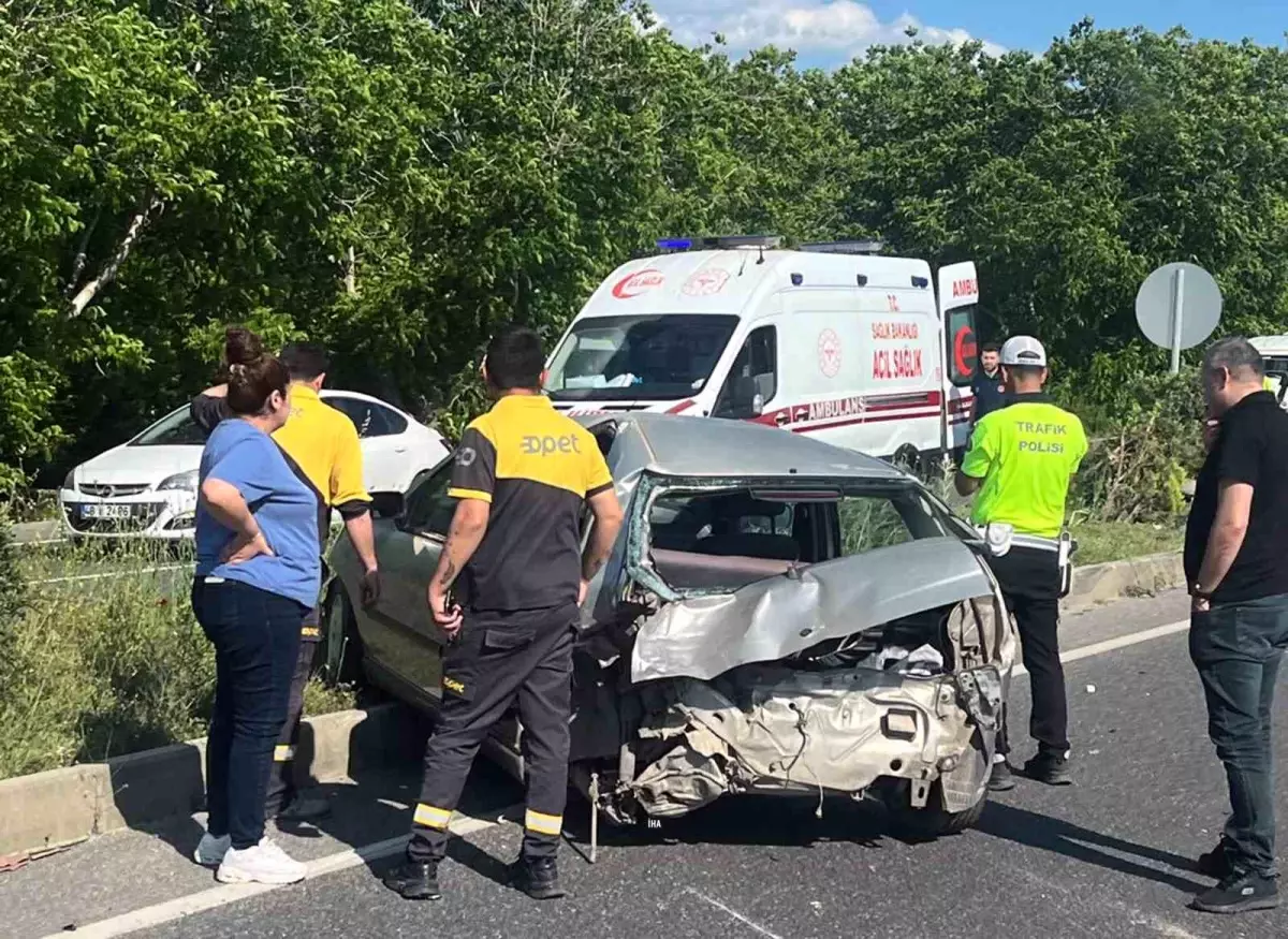 Muğla'da Çift Taraflı Trafik Kazası: İki Yaralı