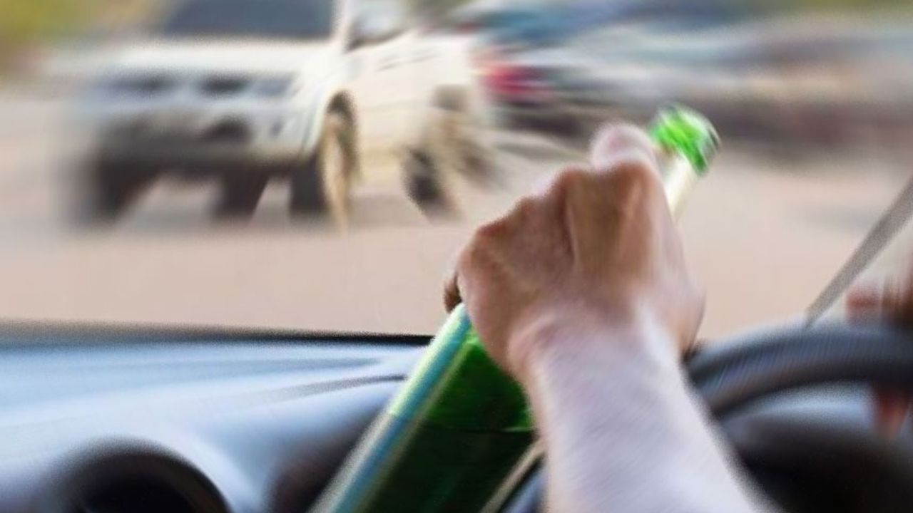 Alkollü sürücü sabah saatlerinde kaza yaptı