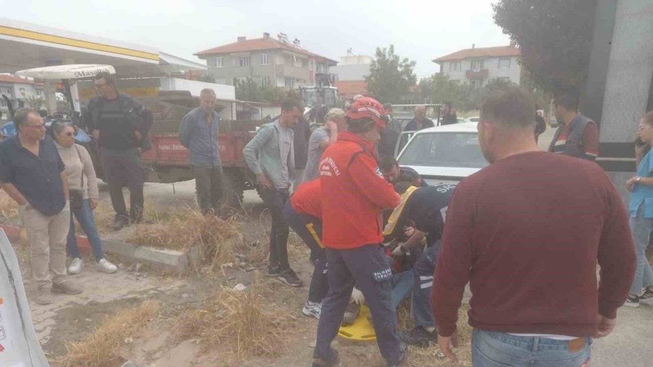 Çift taraflı trafik kazası: 2 yaralı