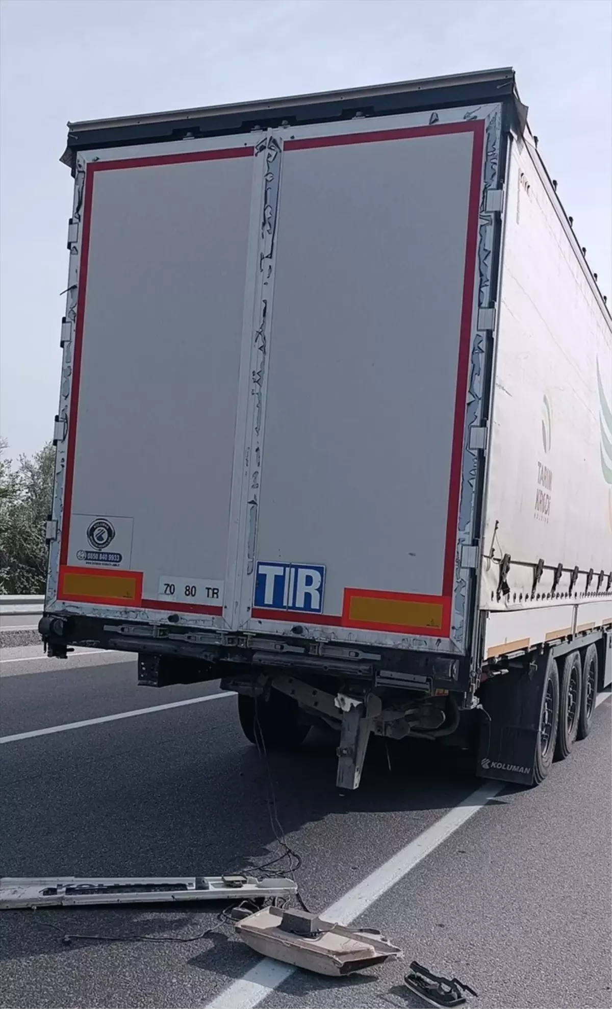 Emirdağ'da Trafik Kazası: 1 Ölü, 4 Yaralı