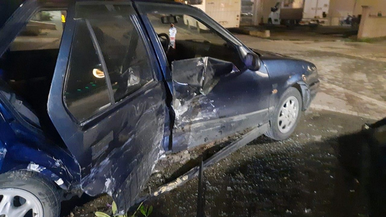 Cide’de Trafik Kazası: 1 Yaralı
