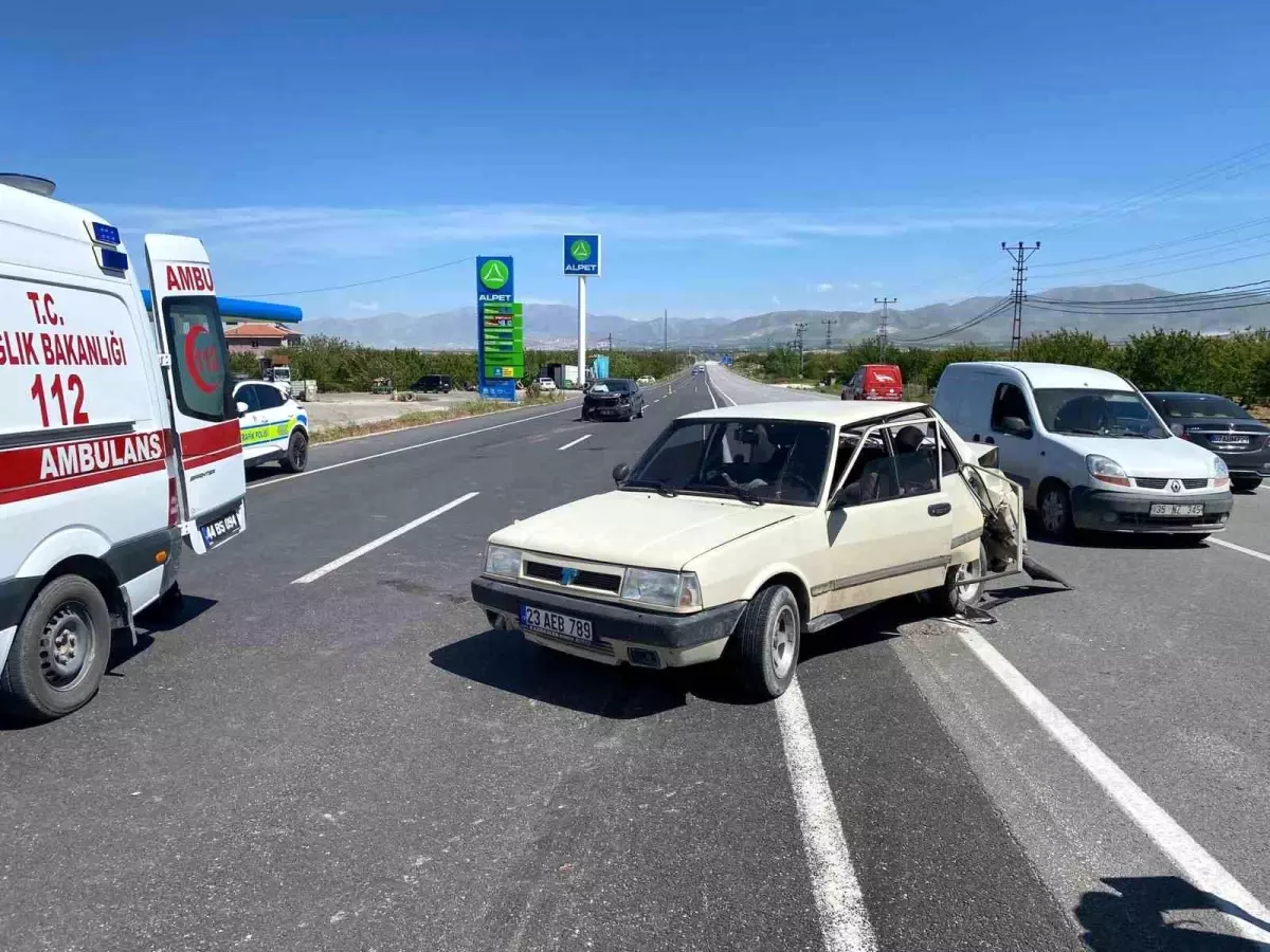 Malatya'da Trafik Kazası: 4 Yaralı