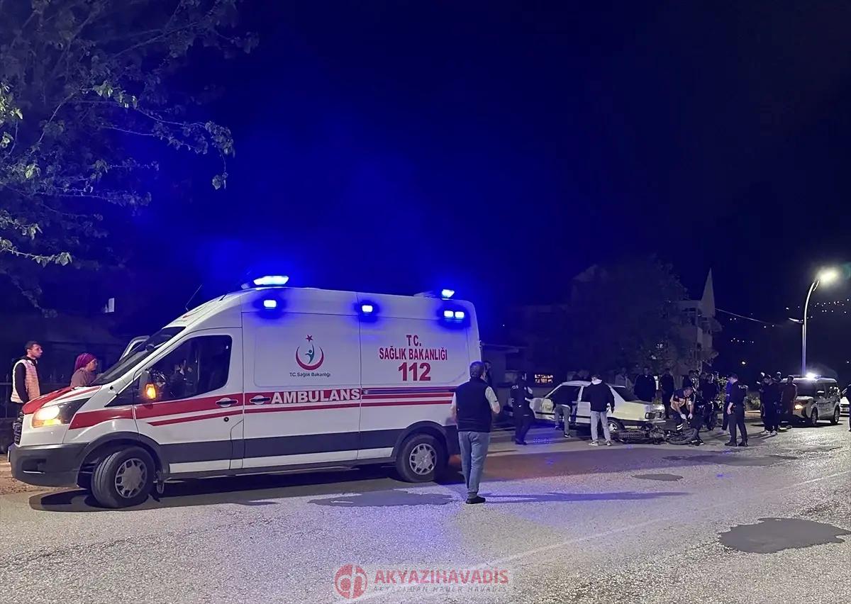 Trafik Kazası: Otomobil ile Motosiklet Çarpıştı, 2 Yaralı