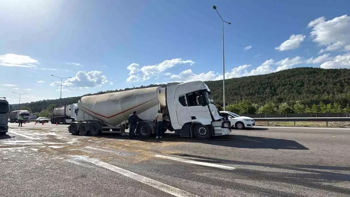 Bolu'da Tır Kazası: 1 Yaralı