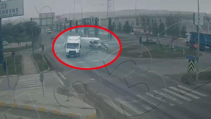 Dikkatsizlik ve kural ihlalleri kazaları da beraberinde getirdi!