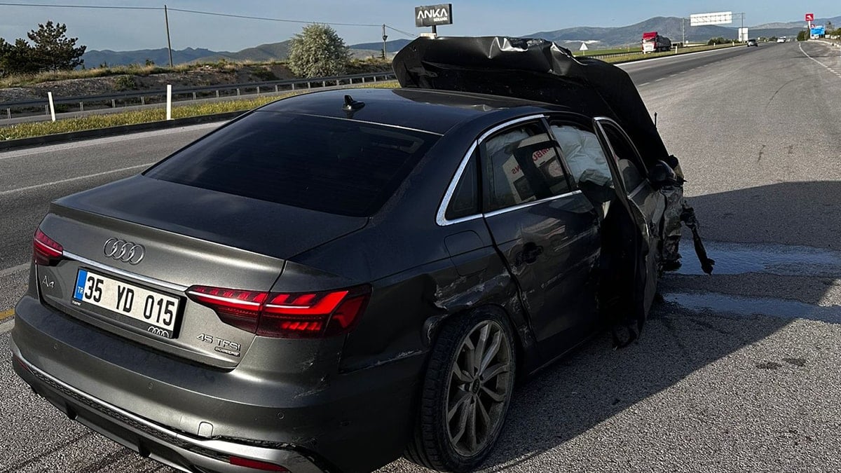 Eski AKP'li vekil trafik kazası geçirdi