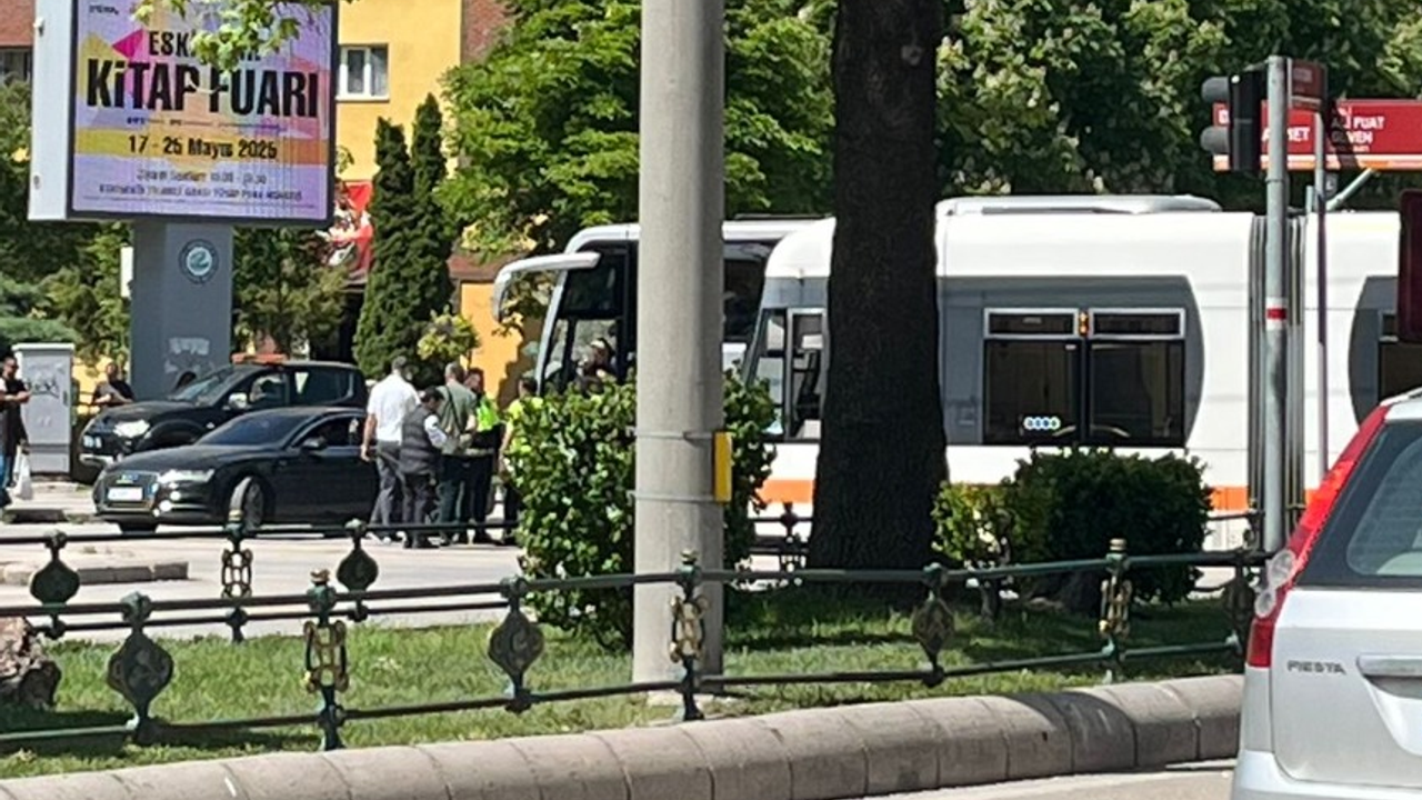 Eskişehir’de tramvay kazası! Seferler aksadı