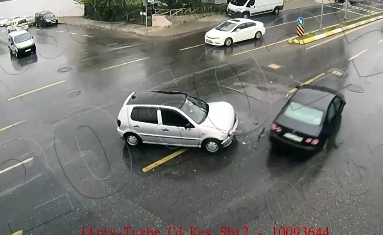 Nisan Ayında Sakarya'da 9 Trafik Kazası KGYS Kameralarına Yansıdı
