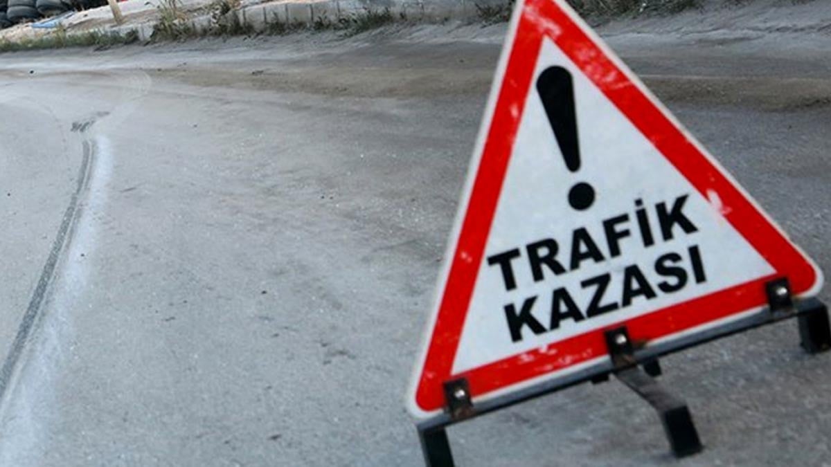 Antalya'da feci kaza: 5 araç birbirine girdi