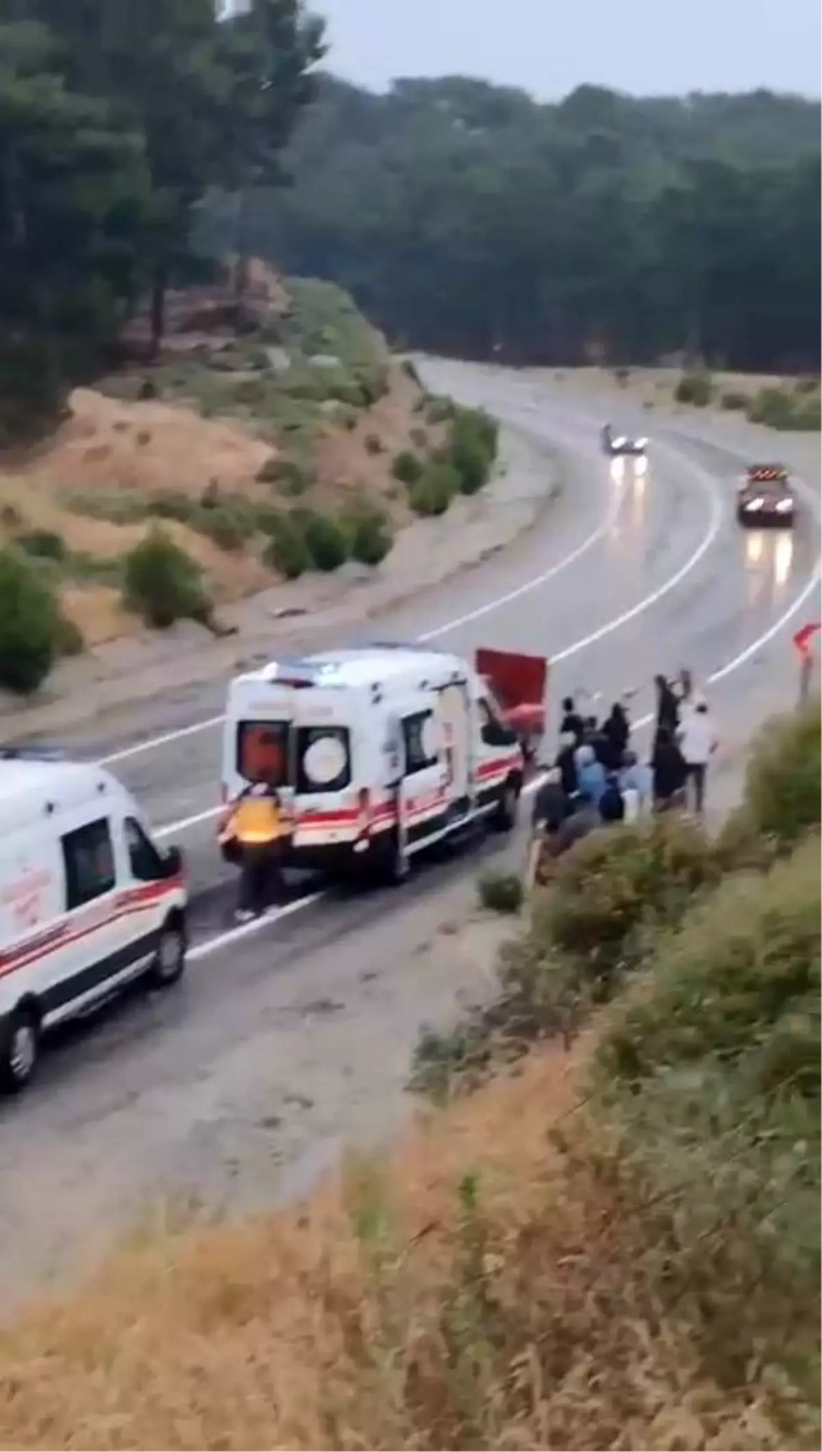 Edremit'te Yağıştan Kaynaklı Trafik Kazası