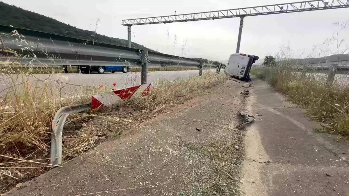 Taşova'da Trafik Kazası: İki Yaralı