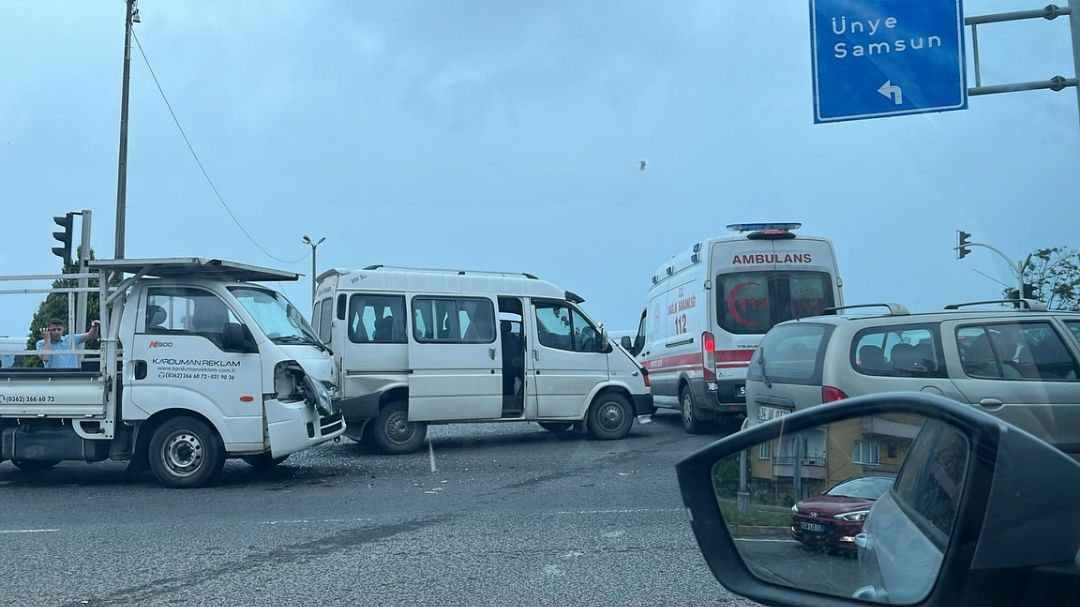 Fatsa’da Korkutan Kaza: Trafik Kilitlendi