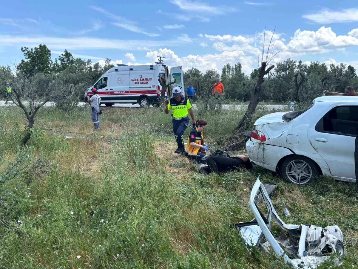 Bursa'da Trafik Kazası: Üç Yaralı