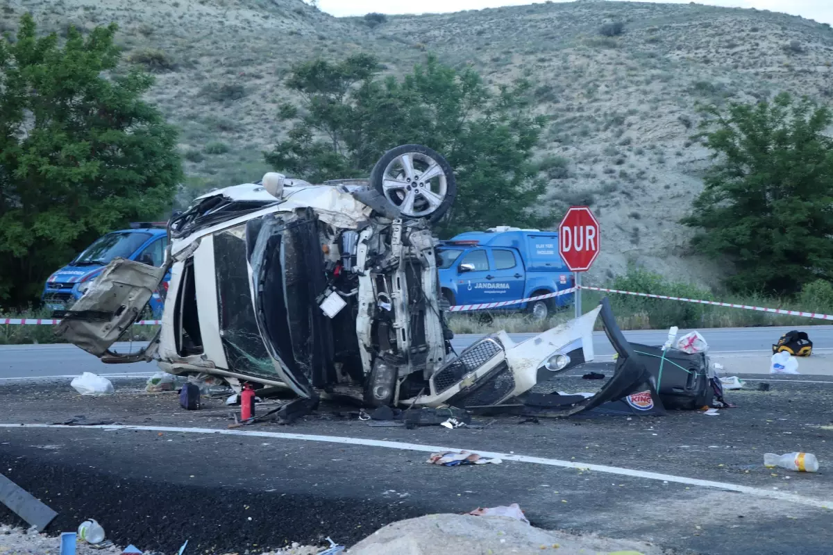 Çankırı'da Trafik Kazası: 1 Ölü, 3 Yaralı