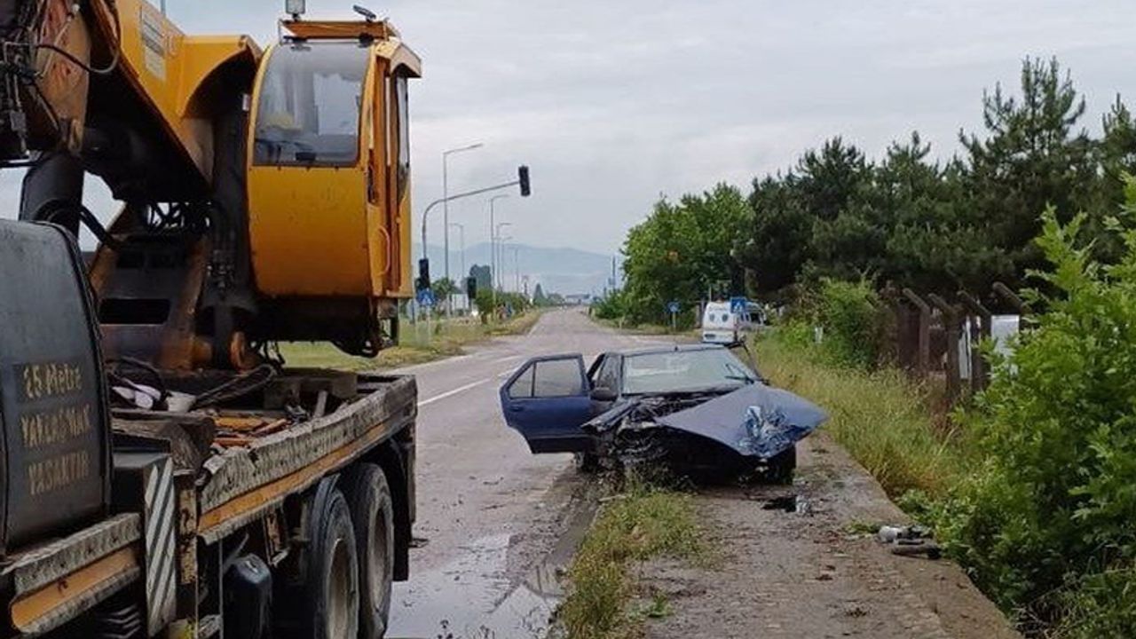 ÇAYCUMA'DA TRAFİK KAZASI 1 KİŞİ HAYATINI KAYBETTİ