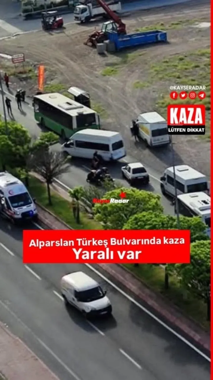 Alparslan Türkeş Bulvarı'nda trafik kazası oldu, yaralılar var.