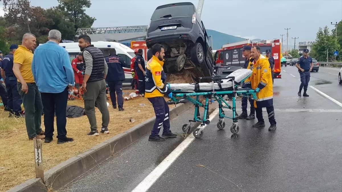 Muğla'da Trafik Kazasında 1 Kişi Hayatını Kaybetti, 3 Kişi Yaralandı.