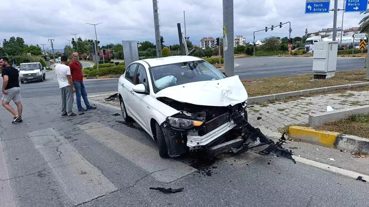 Manavgat'ta Kaza Sonucu 1 Kişi Yaralandı