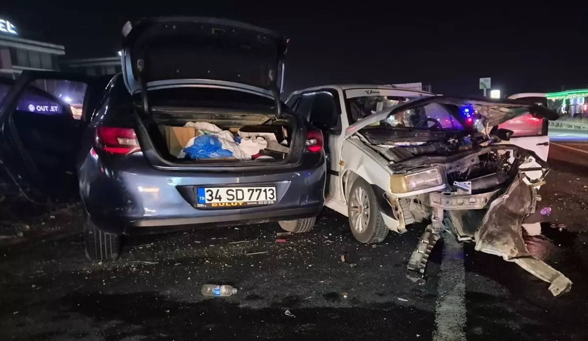 Çerkezköy'de Kaza Sonucu 4 Kişi Yaralandı