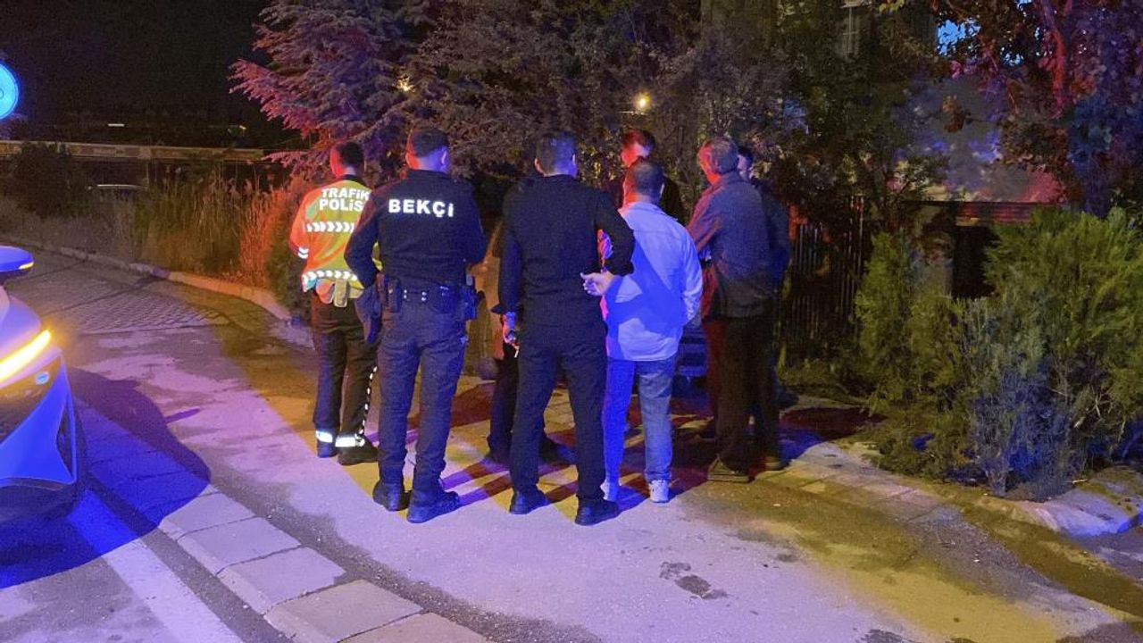 Eskişehir'de araç bir evin avlusuna girdi!