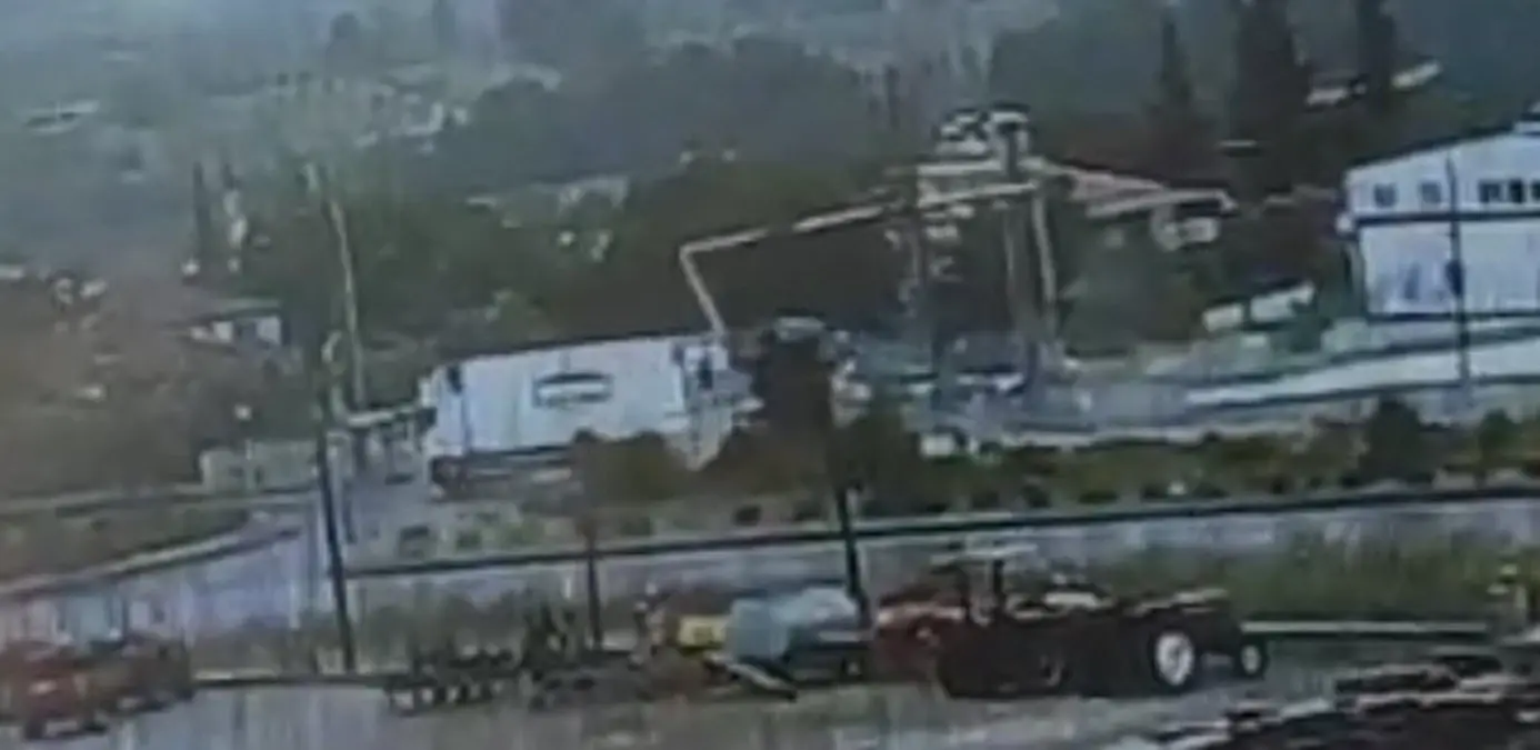 Muğla'da kaza: Sürücü öldü, 3 kişi ağır şekilde yaralandı.