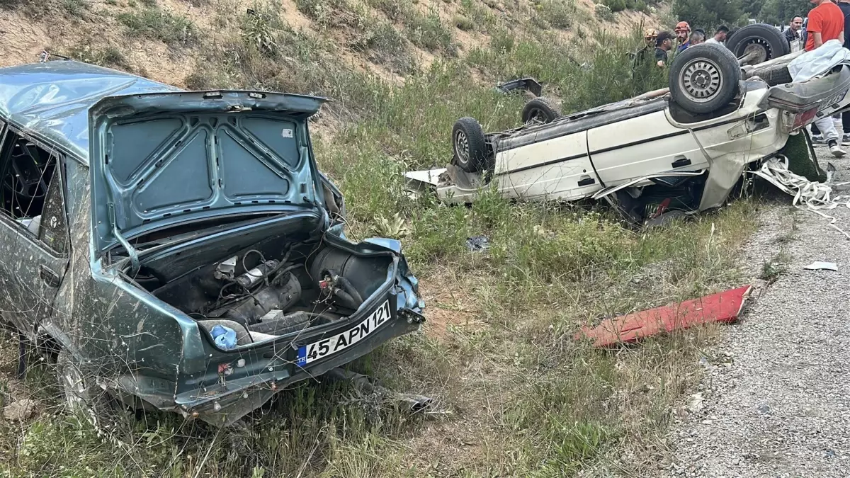 Uşak'ta Trafik Kazasında 7 Kişi Yaralandı.